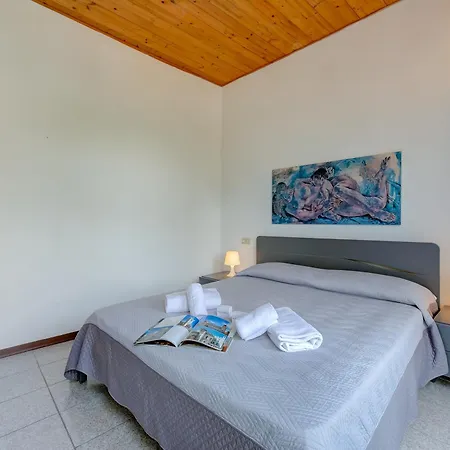 Al Peveri - Private Parking & Near Lake - Happy Rentals Toscolano Maderno Exterior photo