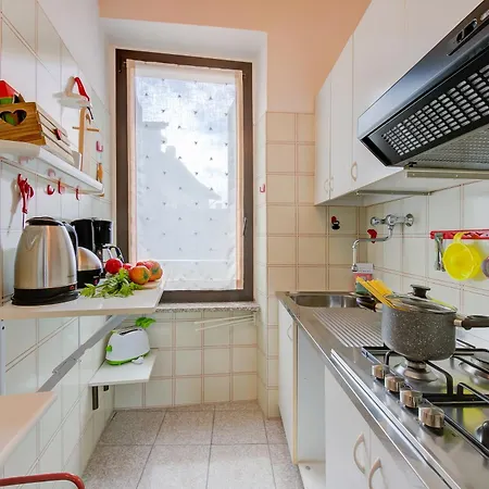 Al Peveri - Private Parking & Near Lake - Happy Rentals Toscolano Maderno Exterior photo