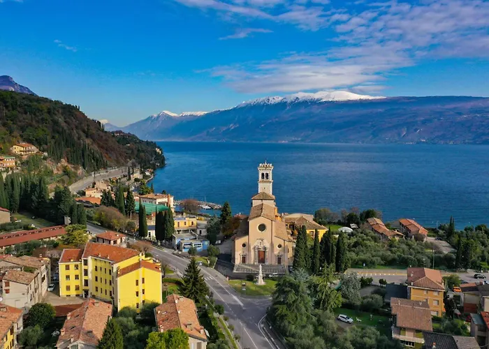 Al Peveri - Private Parking & Near Lake - Happy Rentals