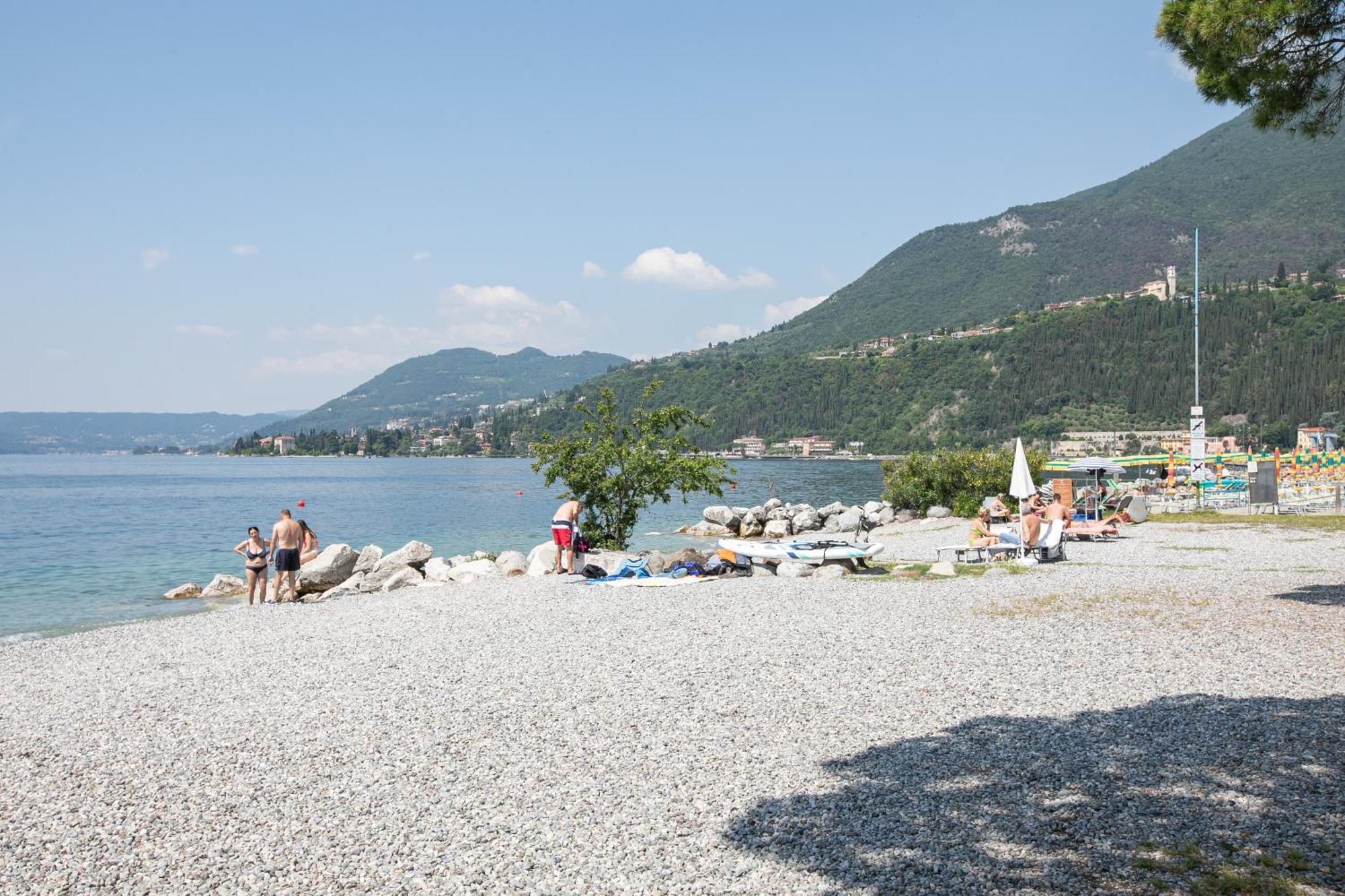 Apartment Al Peveri - Private Parking & Near - Happy
