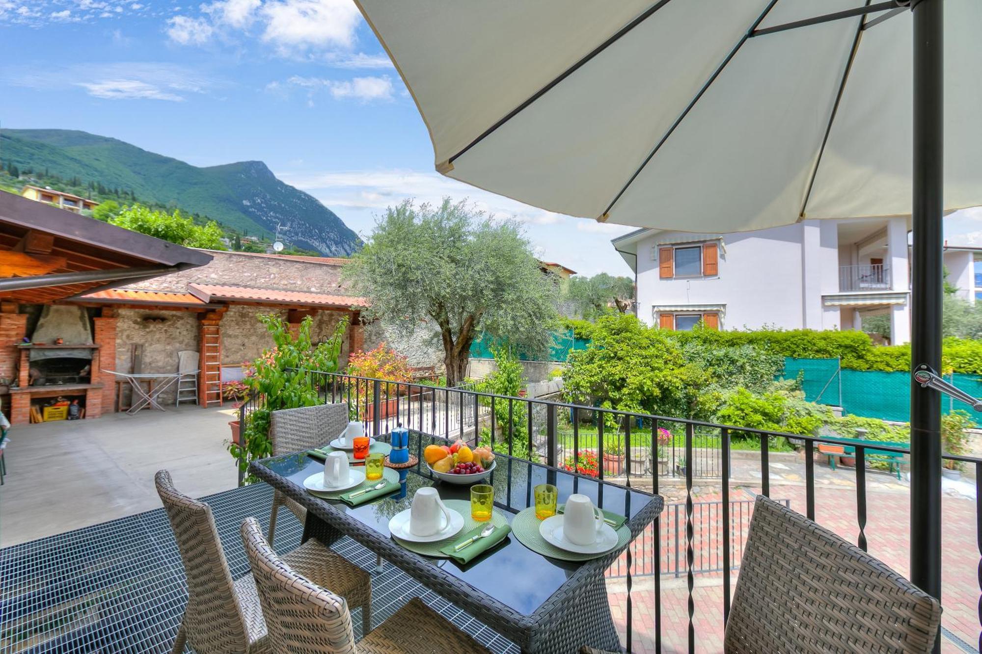 Al Peveri - Private Parking & Near - Happy Toscolano Maderno